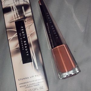 FENTY BEAUTY STUNNA LIP PAINT SHADE-UNBUTTON